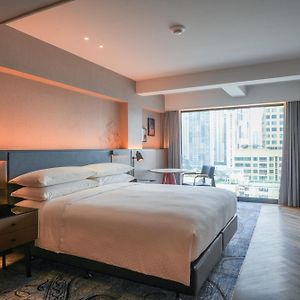 Deluxe Studio Suite